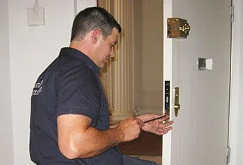 Logan Locksmith Shop Fort Lauderdale, FL 954-744-3631 - Expert-20Locksmith